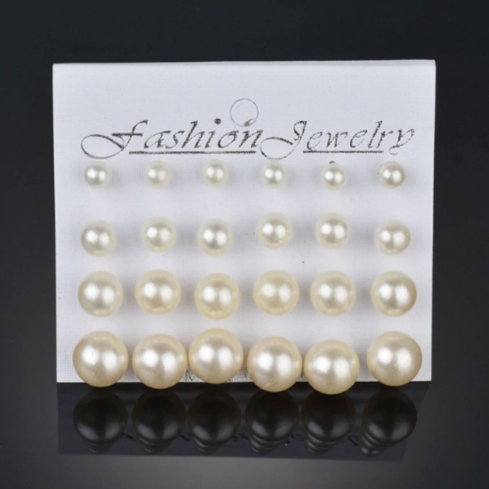 🥰 Best Selling New Earring Packs 🤩2 for $20 - Picture 4 of 10